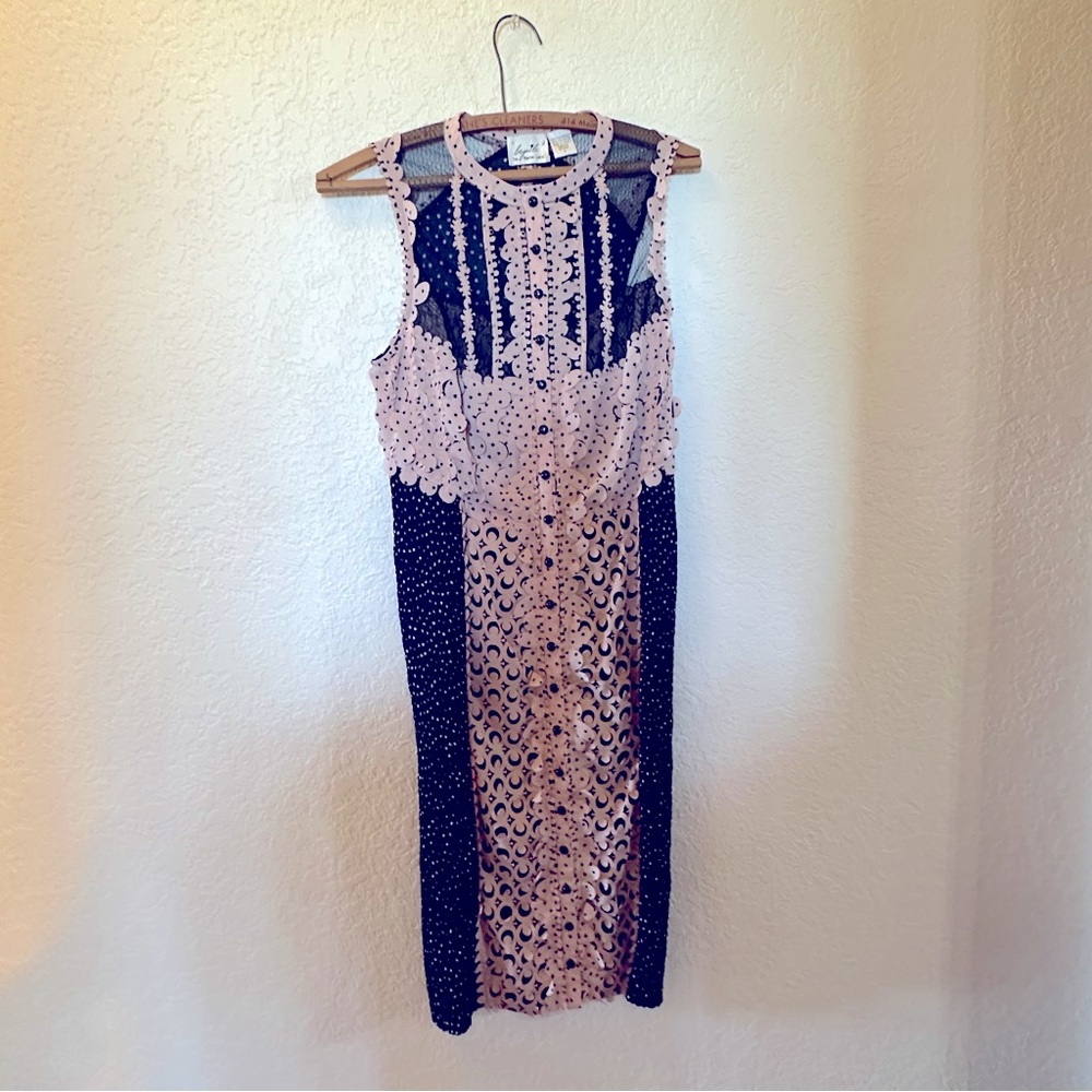 Sleeveless Lace Panel Midi Dress in Black and Cream